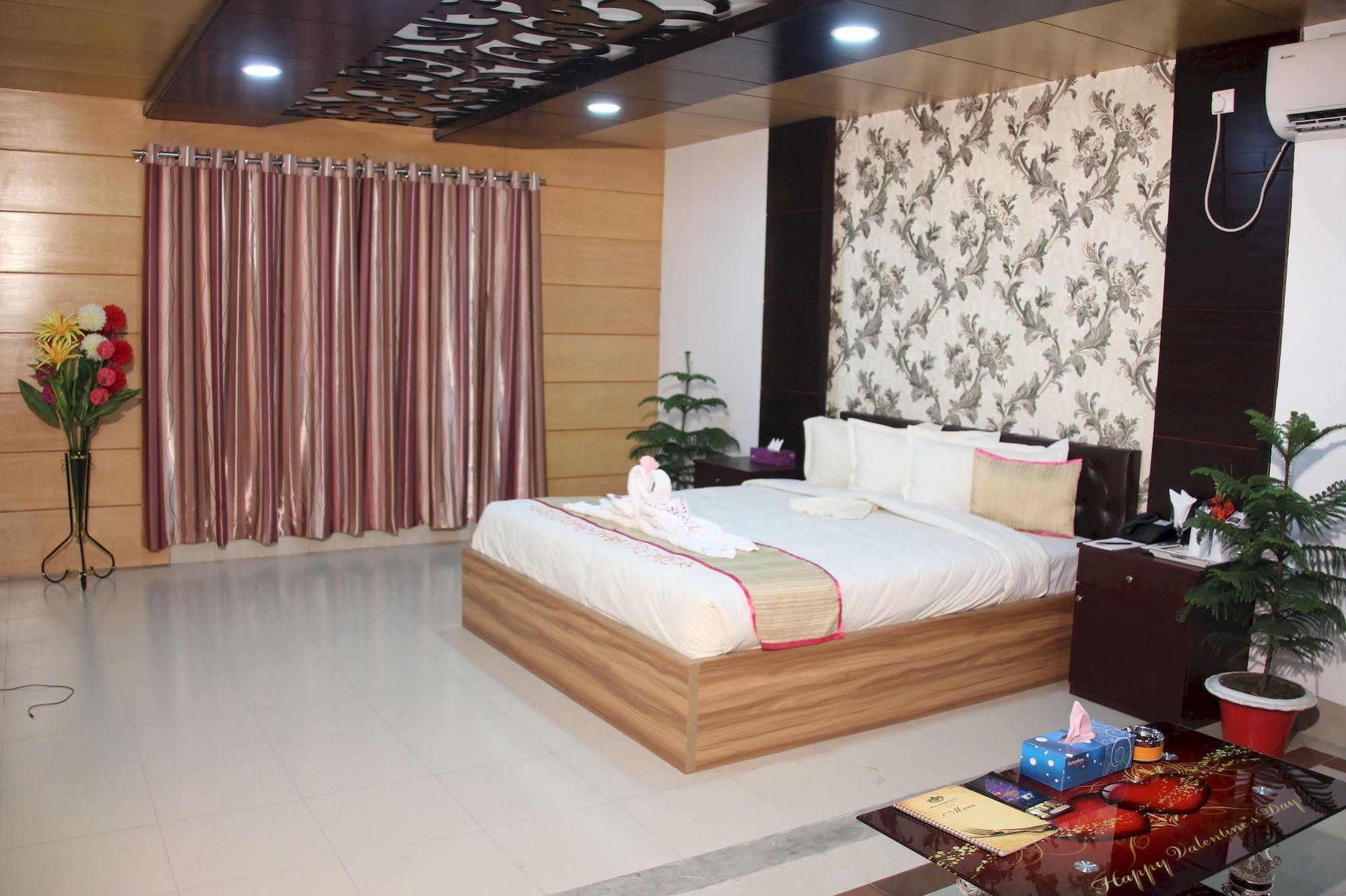 Dhaka Premier Hotel מראה חיצוני תמונה