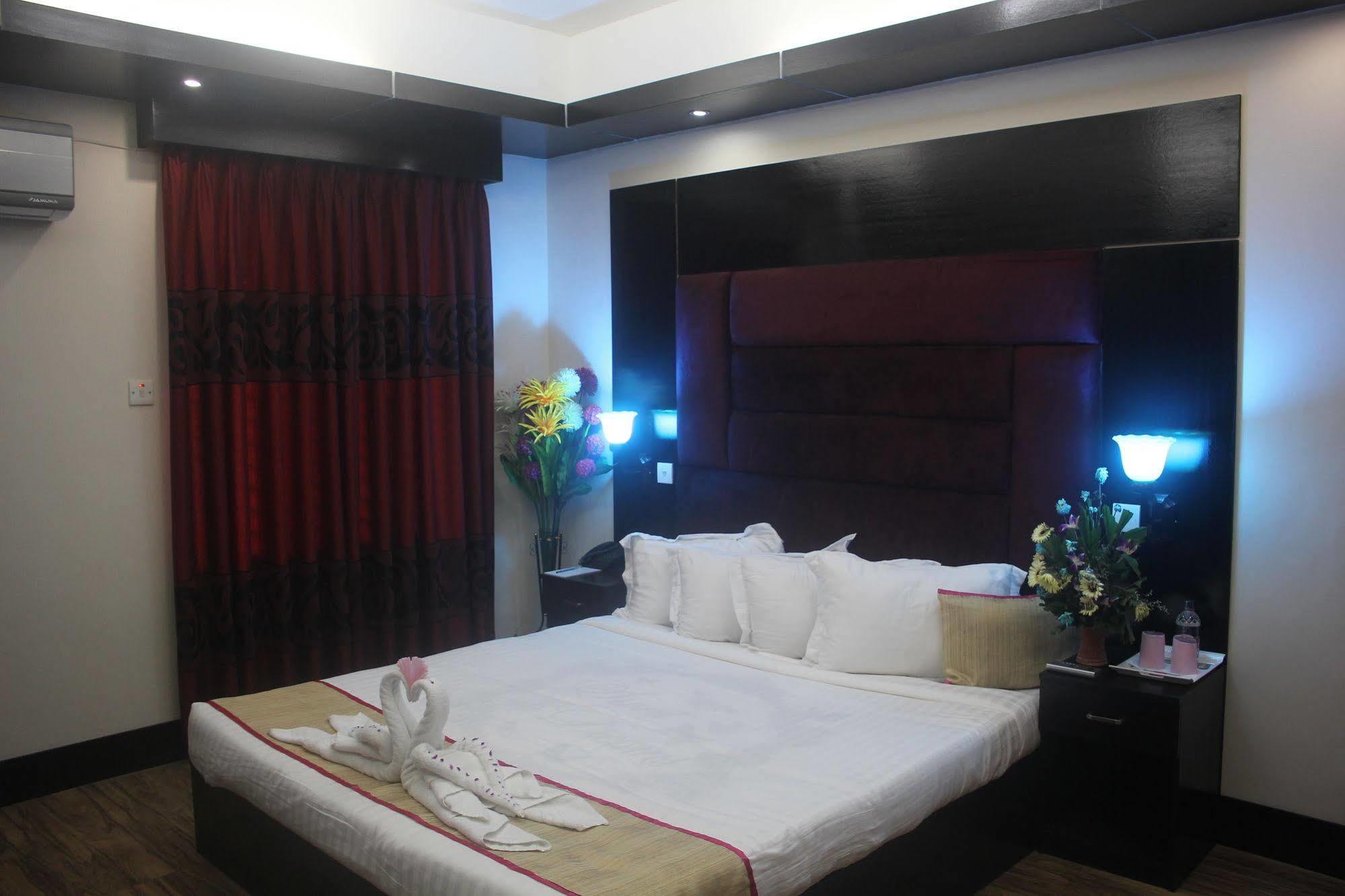 Dhaka Premier Hotel מראה חיצוני תמונה